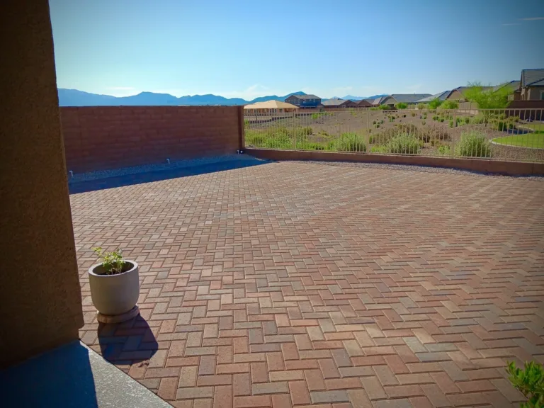 Phoenix Paver Holland